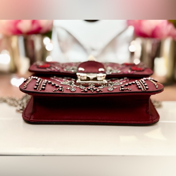 Valentino Garavani Heart Beaded Glam Lock Bag - Picture 10 of 15